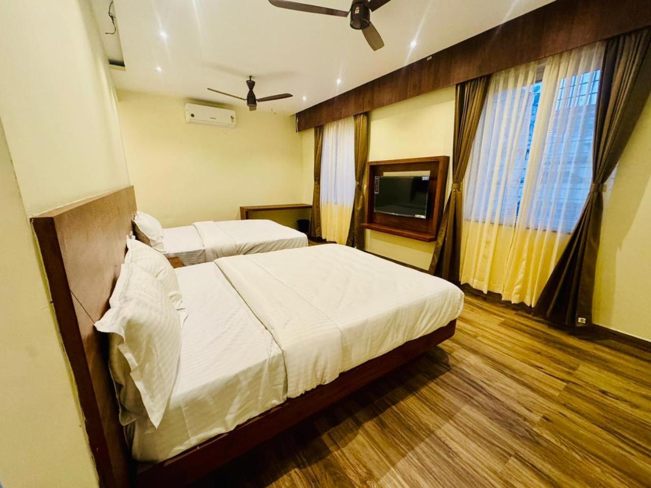 S K Legacy Hotel ไมซอร์ ภายนอก รูปภาพ